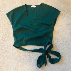 Size Large Forest Green Crop